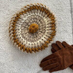 Vintage Chunky Hand-Knit Brimmed Beret Tan/Brown/White Cozy & Unique